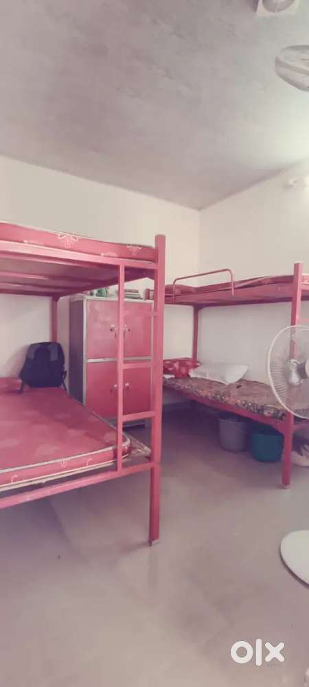 Running Boys Hostel Palarivattom.