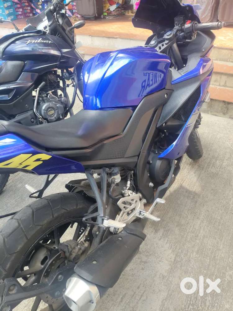 Yamaha r15 v3s