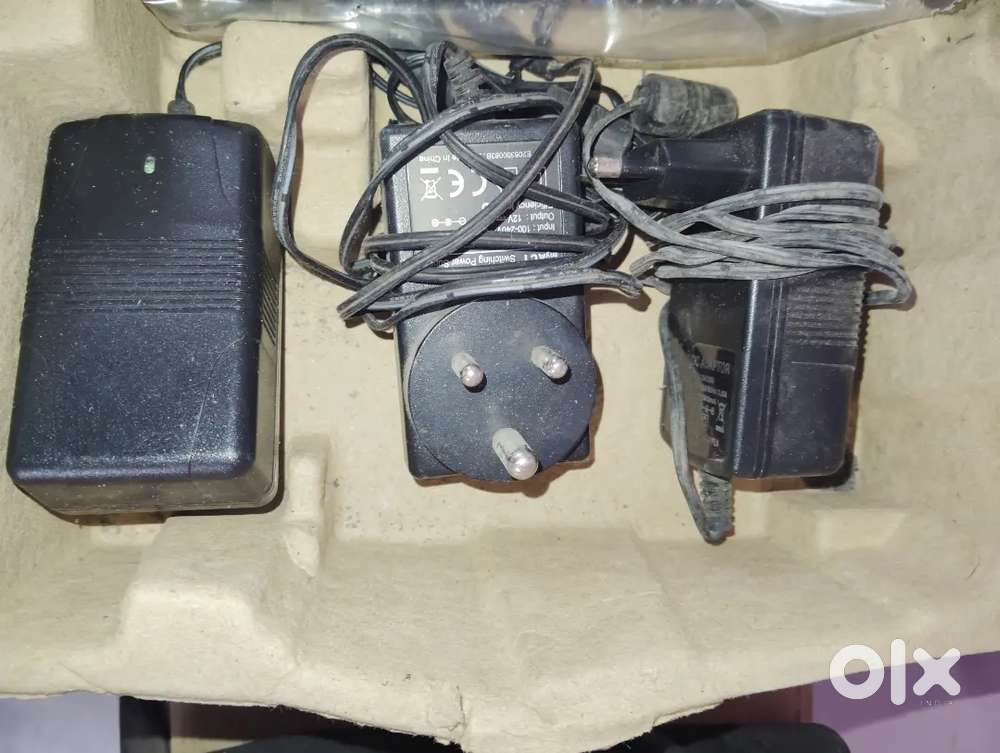 Power adaptor AC to DC 6-12 volt