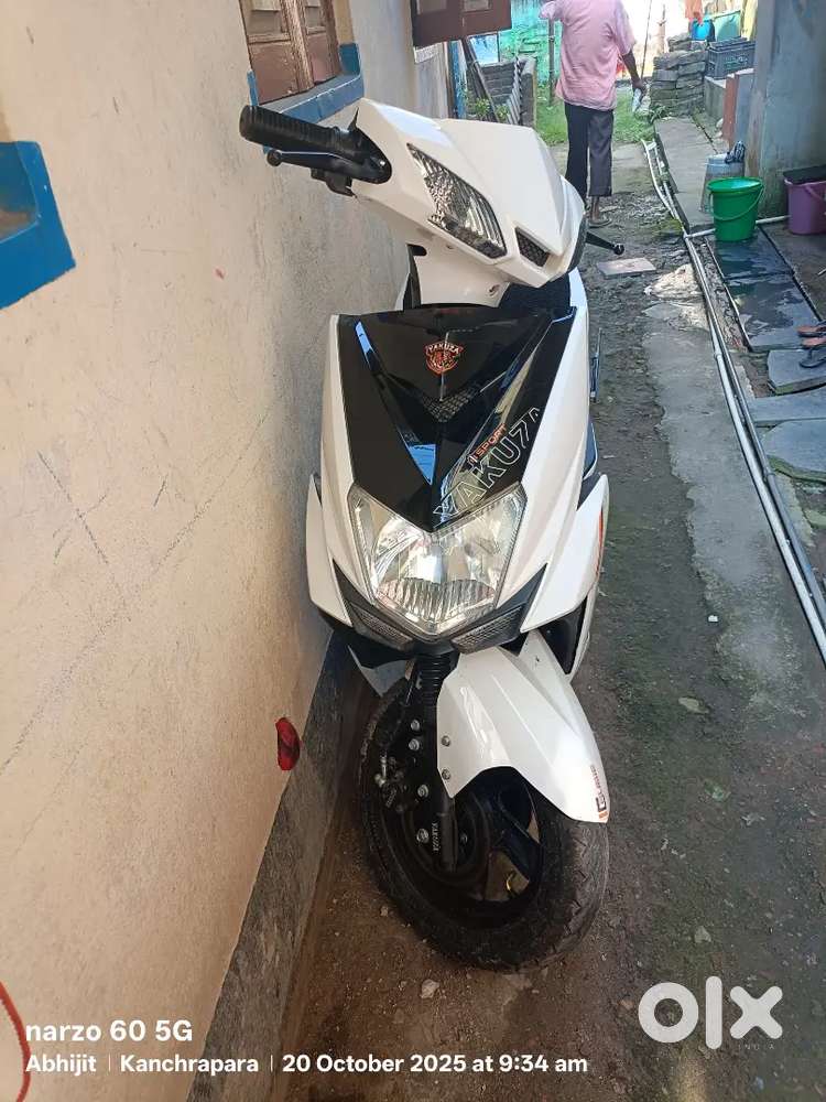 Yakuza electric scooter