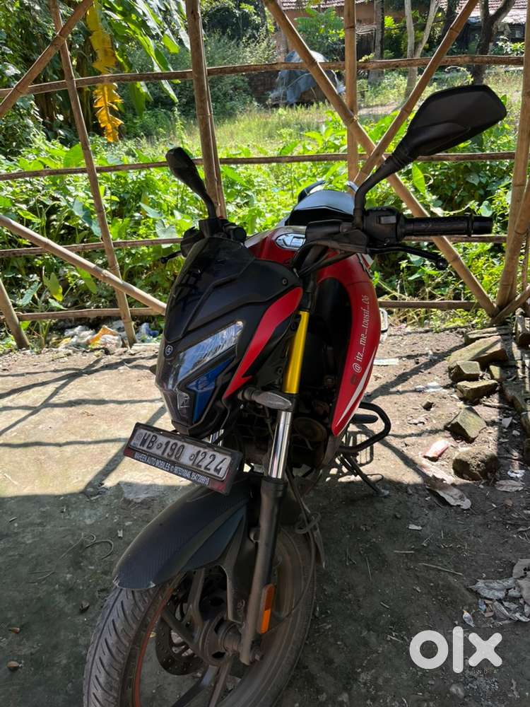 Bajaj ns125