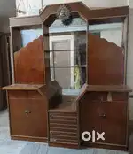 Showcase cum storage