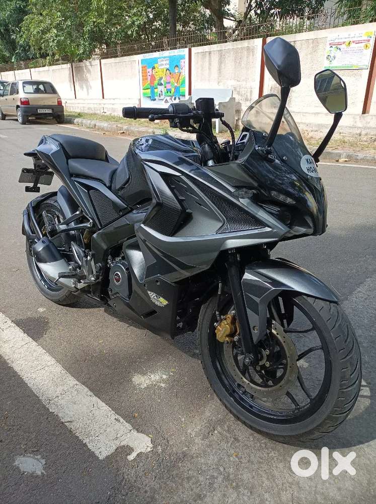 Pulsar RS 200 model 2017