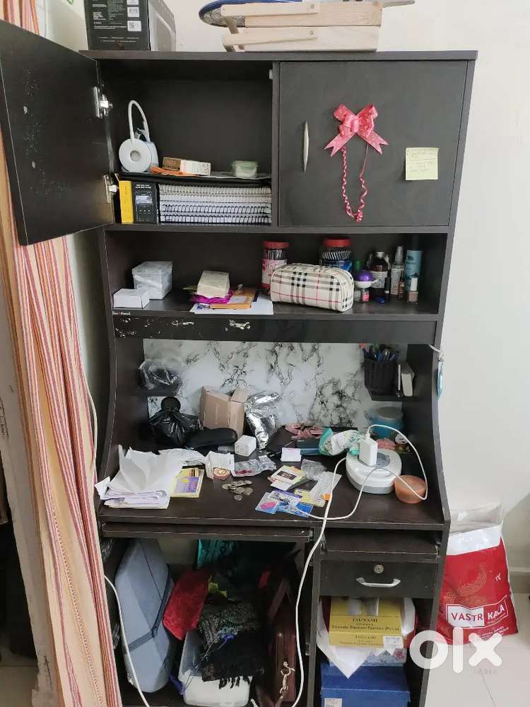 Study table/ computer table/almirah