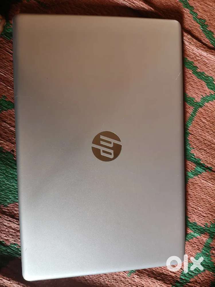 HP LAPTOP 8GB RAM 1TB