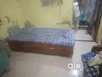 Side bed new aye