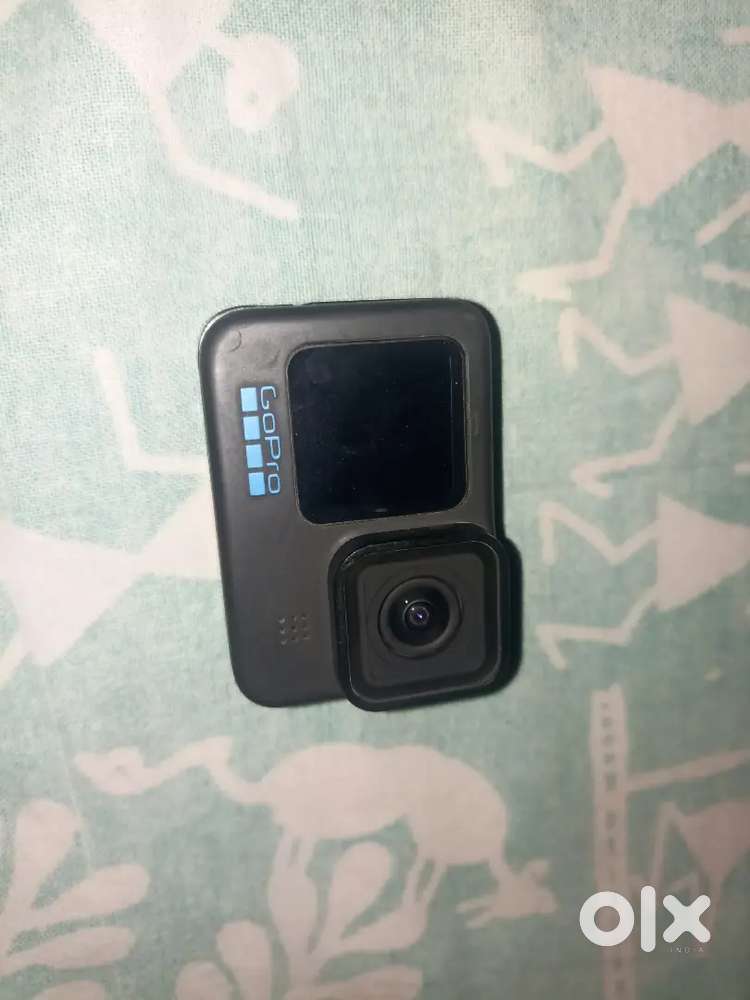 Go Pro Hero 11 Black with accessories worth 15k