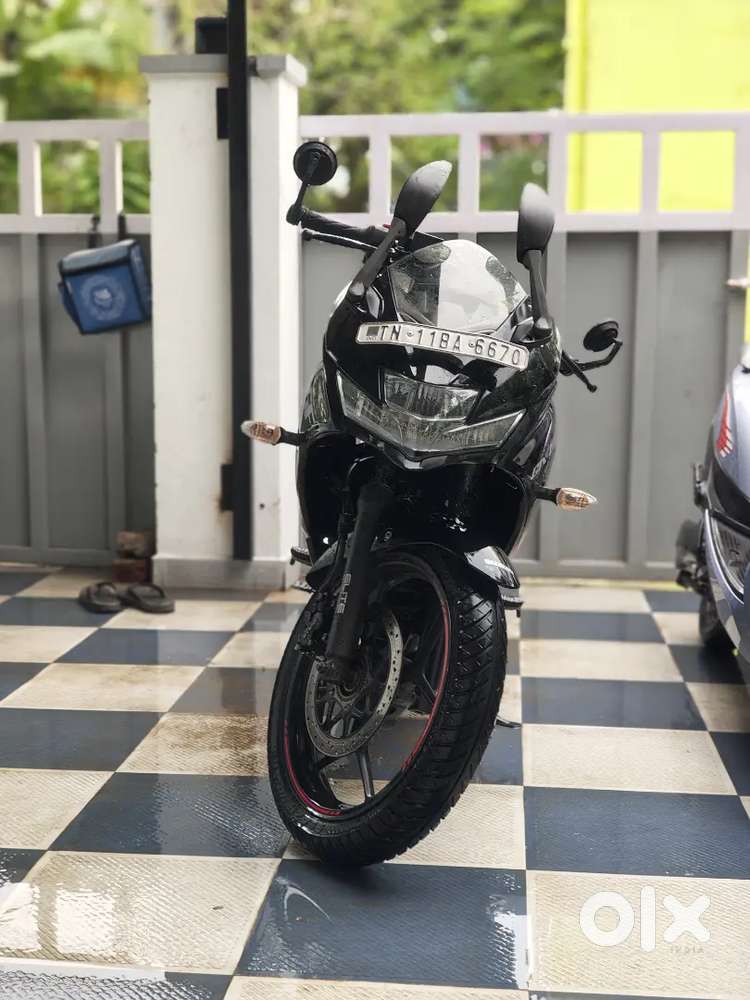 Suzuki Gixxer SF - Black