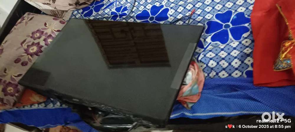Realme tv 32 inch condition ok h bus powrr high