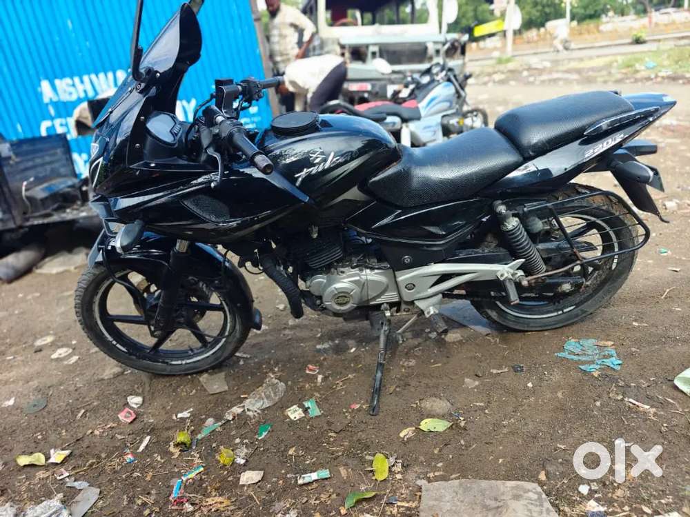 2015 model 220 pulsar