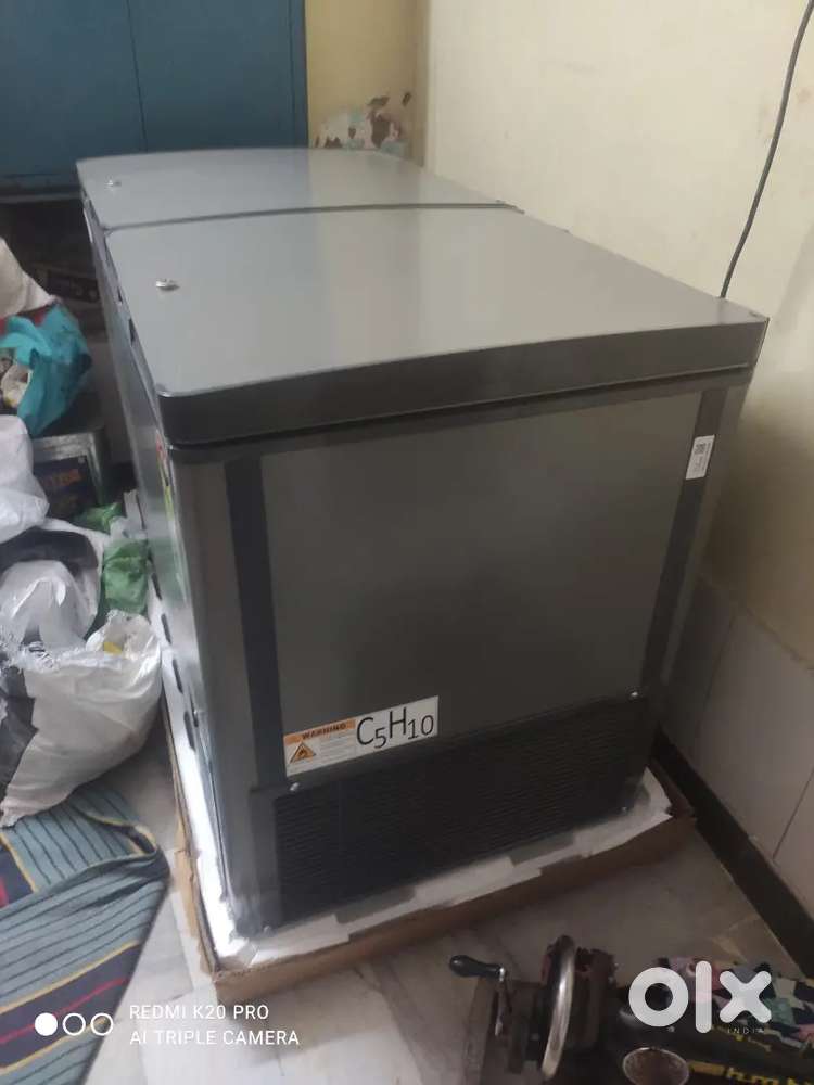 Voltas d fridge 320 ltr