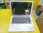 Mac Book Air 2017 Model Intel Core i7 processor Cycle Count 10 laptop