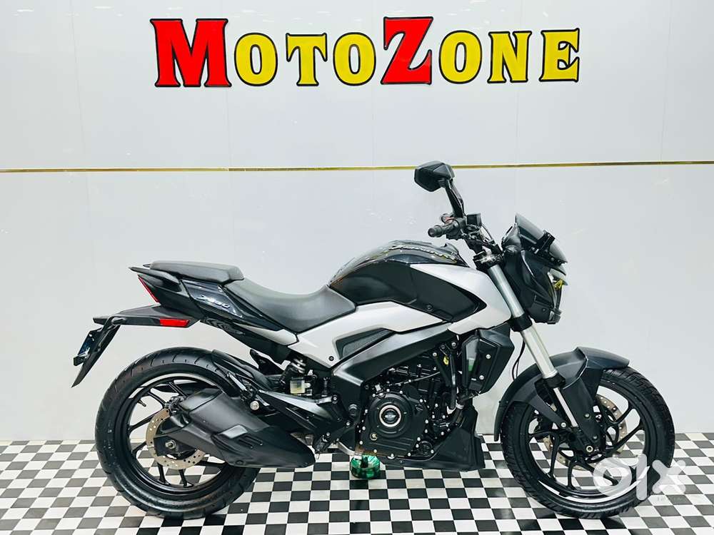 Bajaj Dominar 250 Dual disc abs