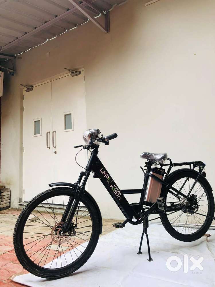 NEWing Smart Electric Bicycle with 60 km Range by Uvera Mobility