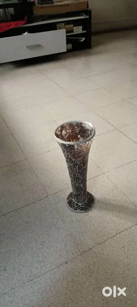 Living room decorative pieces