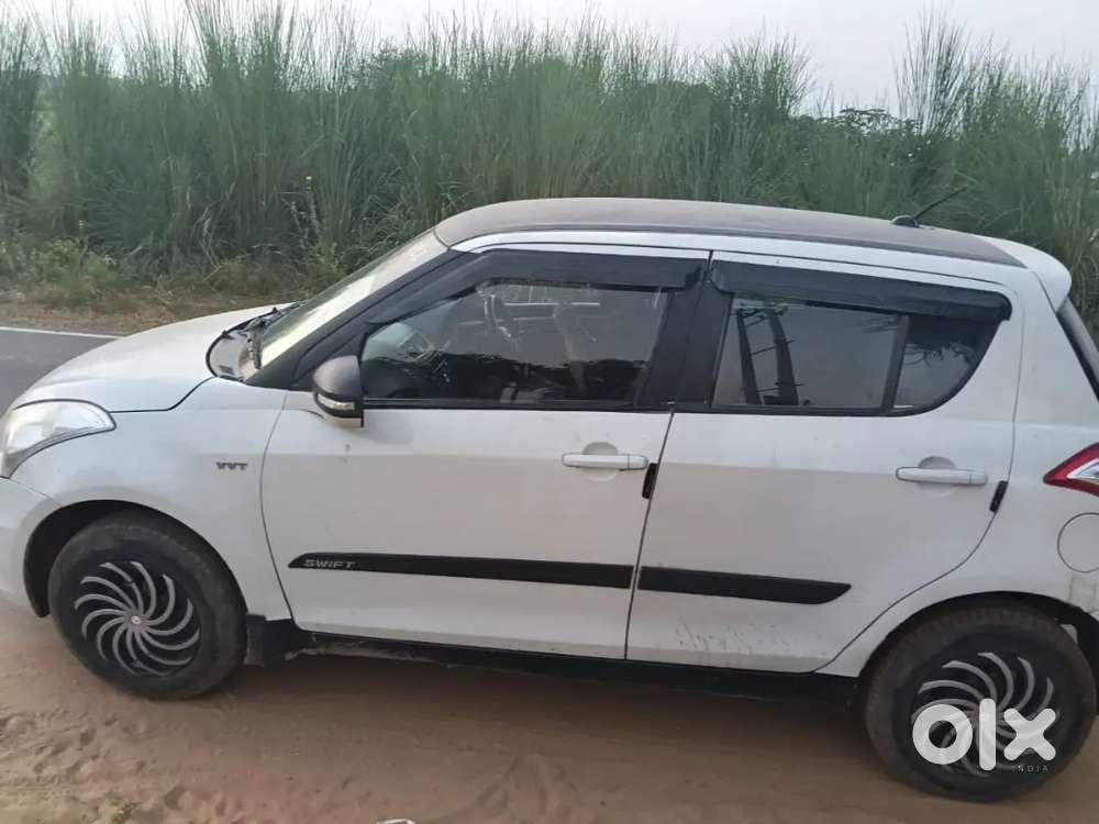 Maruti Suzuki Swift 2016 CNG & Hybrids 85000 Km Driven
