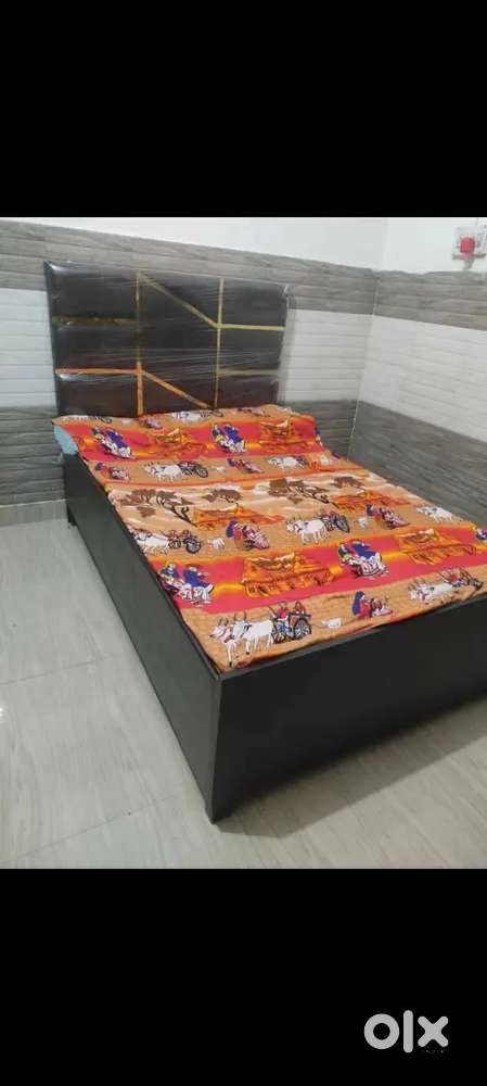 Price 8000