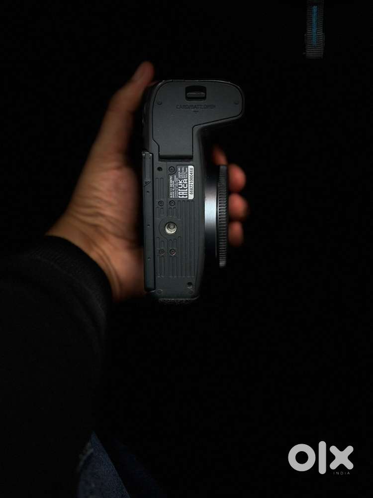 Canon rp mirrorless camera