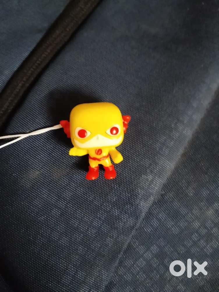 Key chain of yellow flash