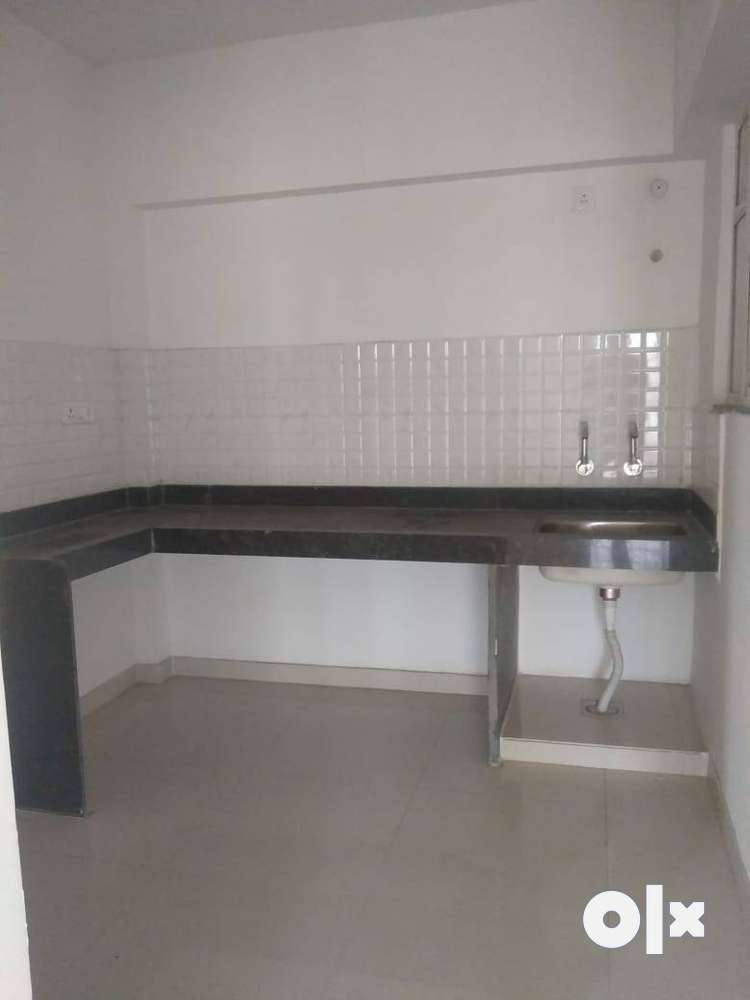wadachi wadi road, undri 1bhk for sale only 32 lac nego
