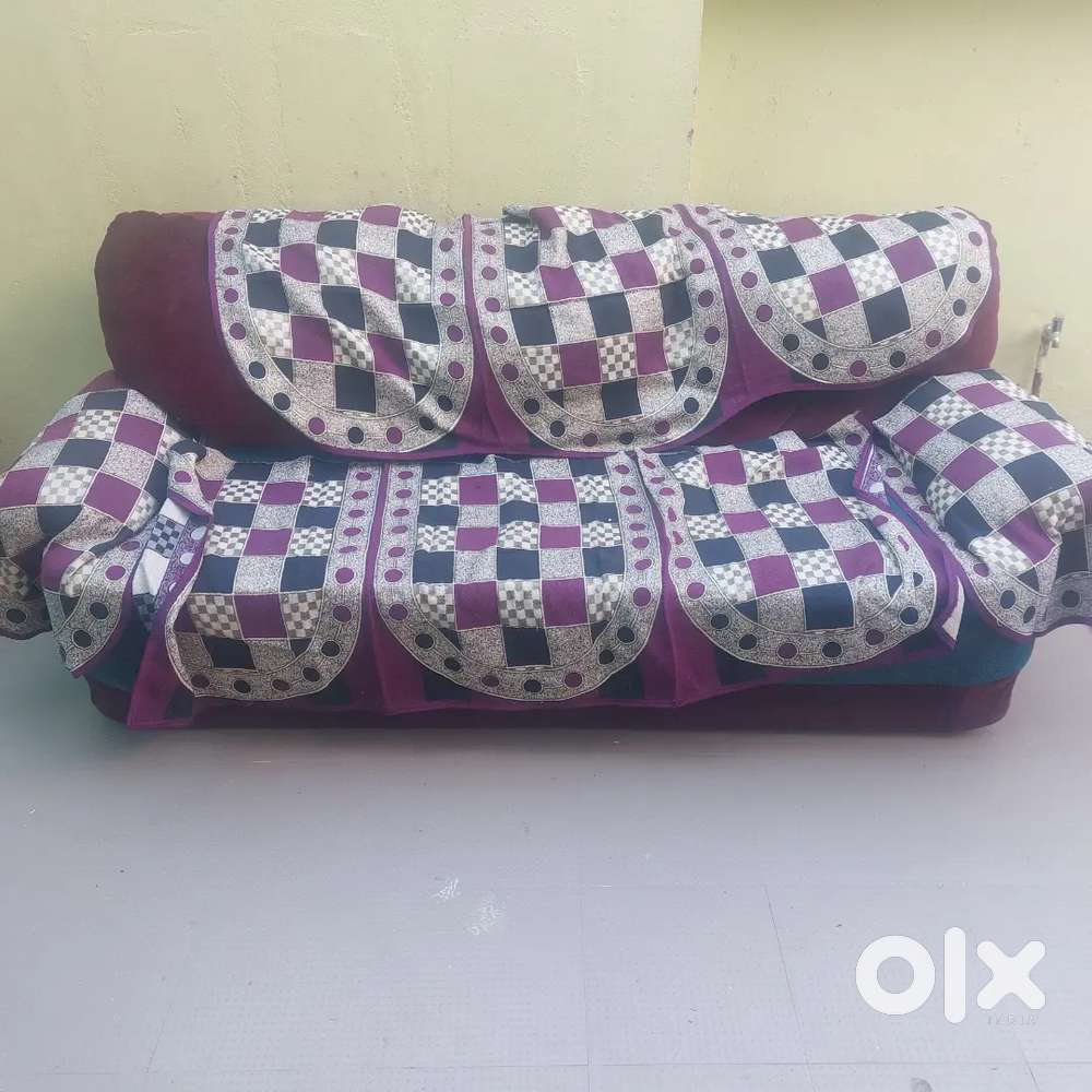 Sell sofa set