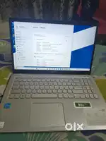 ASUS laptop 8 GB Ram, 256 SSD