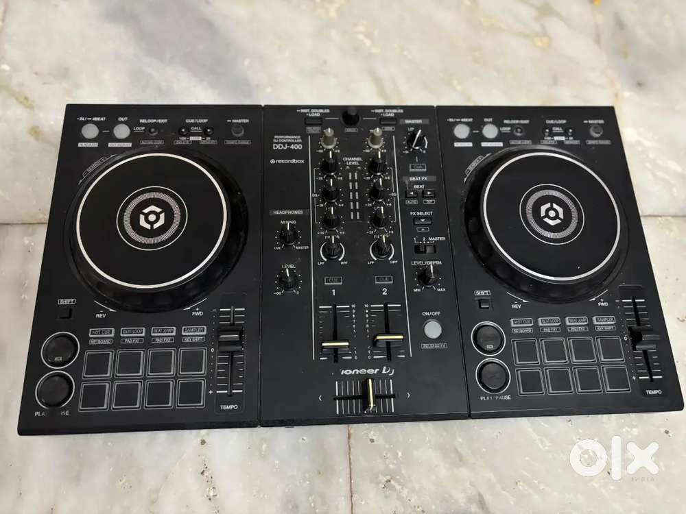 I am selling my pioneer DDJ-400 controller