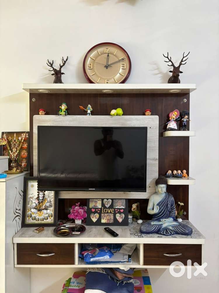 Sell for TV unit, Dressing Table, Study table, Bean bag