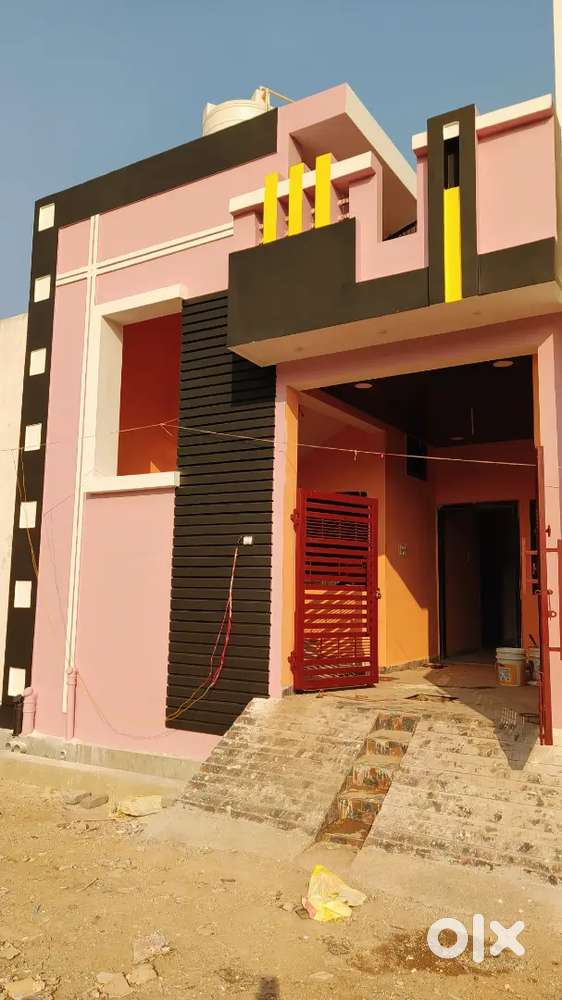 संतोषी नगर शुभम के मार्ट के नजदीक 2बीएचके का नया घर