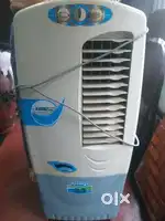 Selling old cooler in a good condition