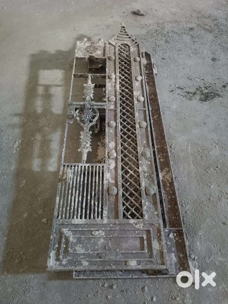House Entrance Gate