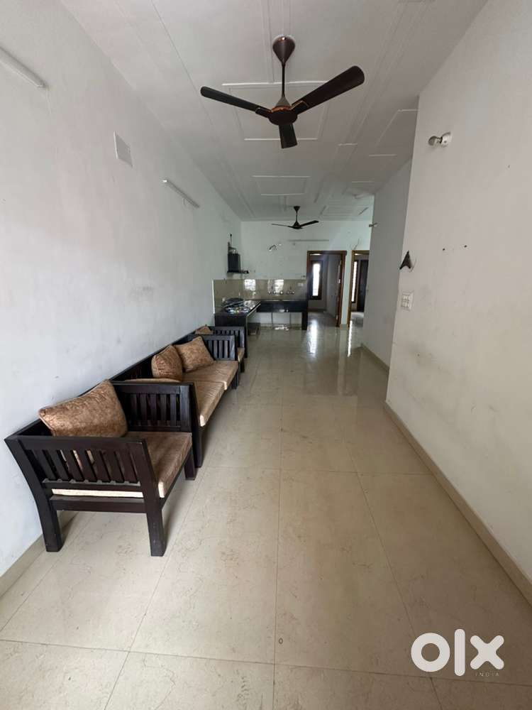 Newly built floor for rent in gud society @20000