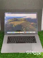 Apple MacBook Pro 15-inch(2018, Touch Bar)–Core i7 16GB RAM 256GB SSD