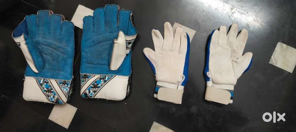 EXCELLENT WICKET KEEPING GLOVES WITH INNER GLOVES AT JUST 600