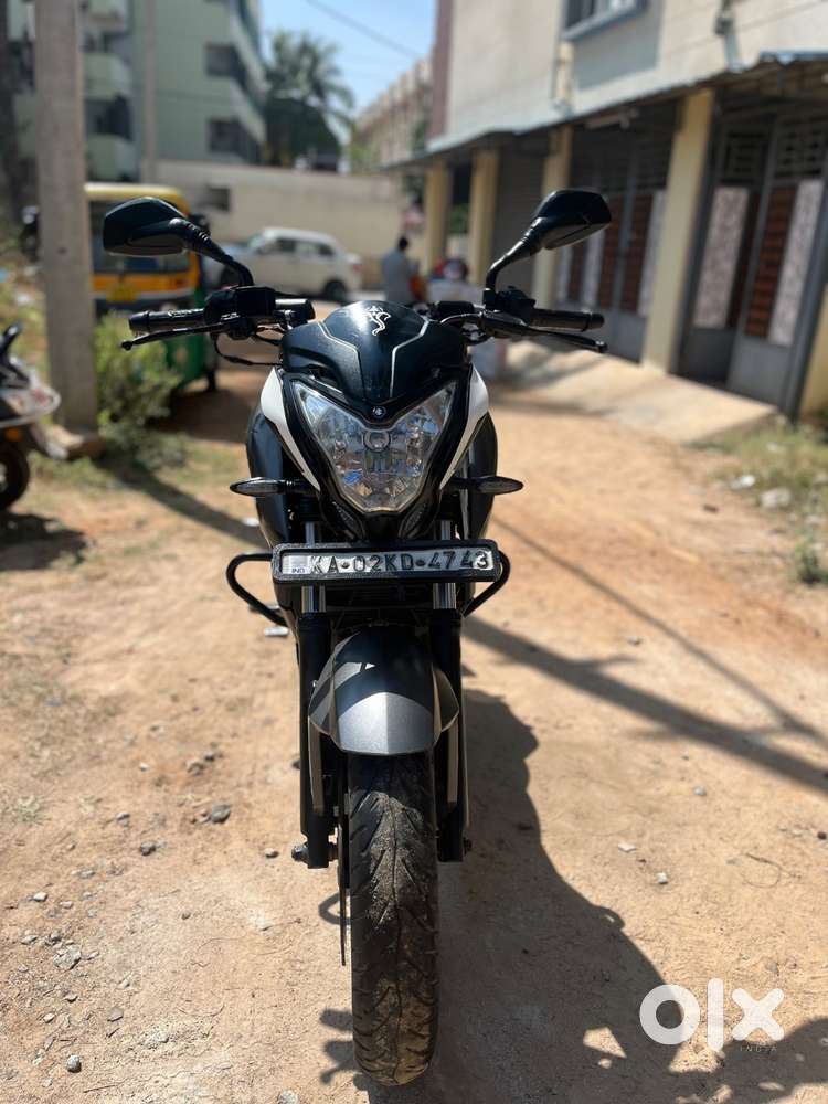 Bajaj Pulsar NS200