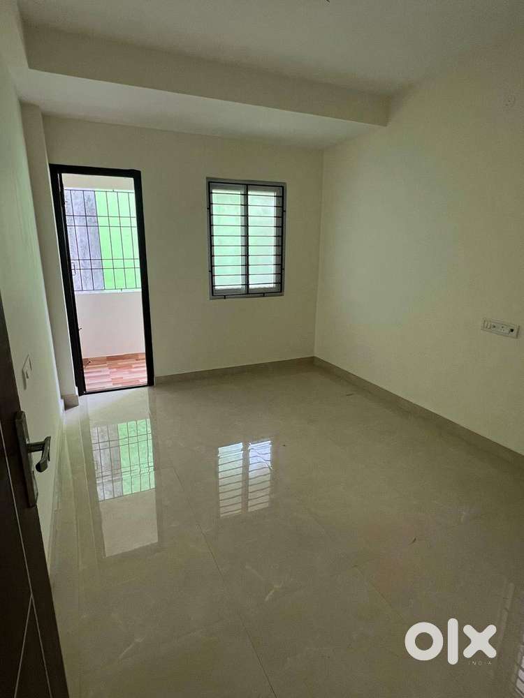 2 Bhk flat in Valasaravakkam