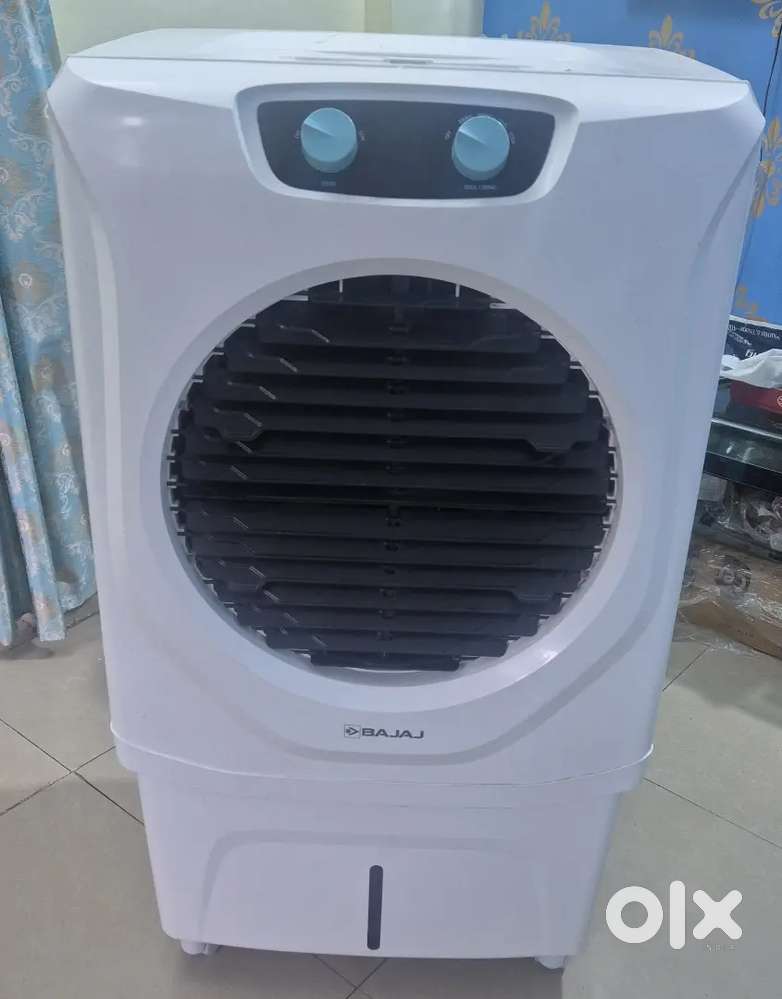 Bajaj coller 70liter