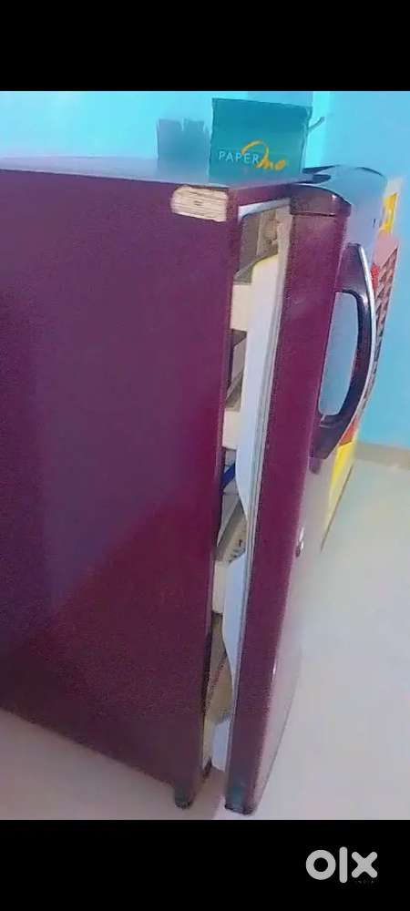 फ्रिज बेचना है (Samsung 190 Ltr)