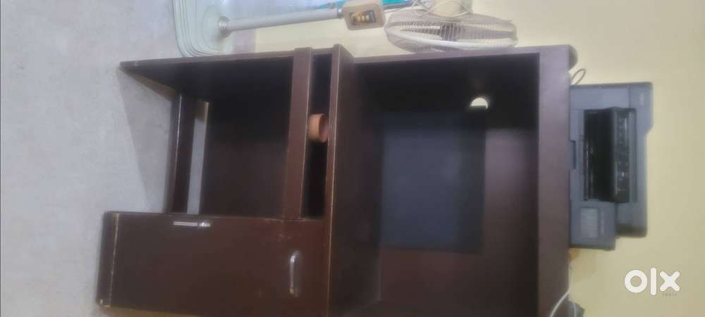 Kids Study Cum Computer Table, Swing