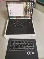 Macbook M3 Air 15.6 inch 8GB 256GB / Warranty till Nov 2027