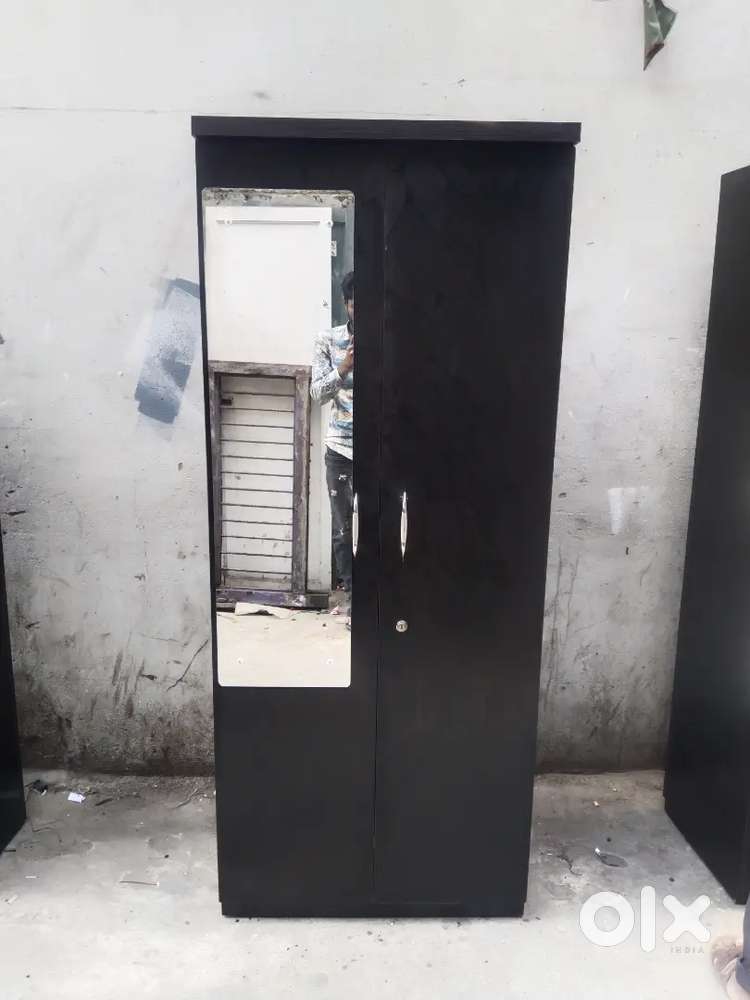 Brand new 2 door almari with mirror