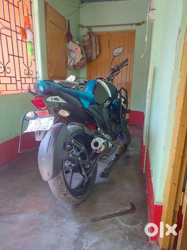 Yamaha FZ S Vs 2