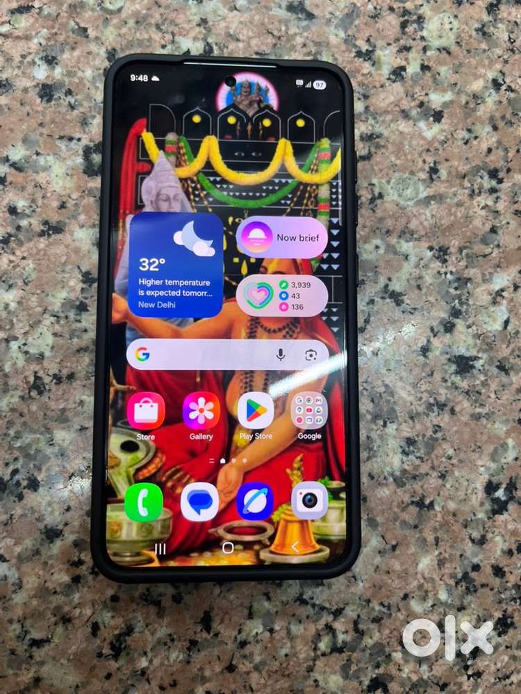S25, new mobile one 15 days old no scract nothing