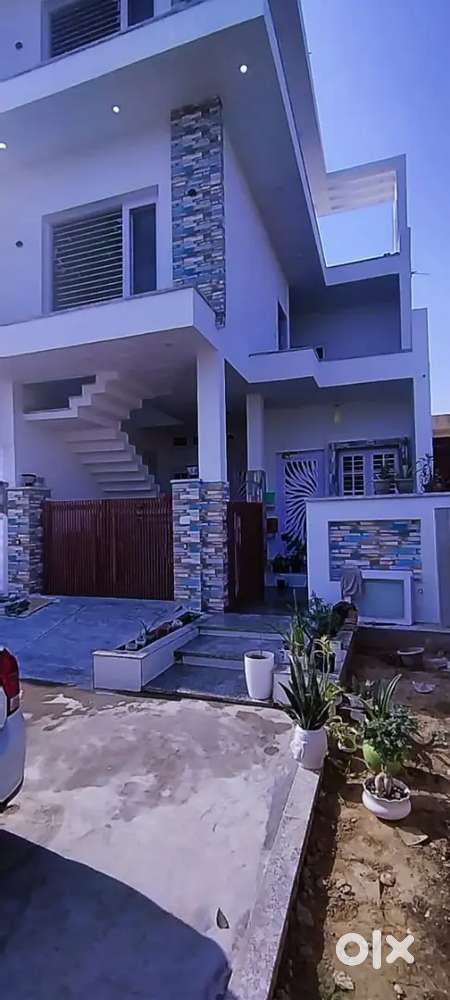 2 BHK Independent Floor for rent.