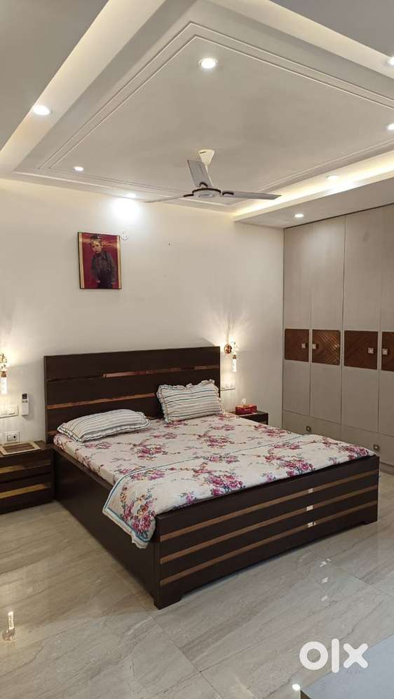 Beautiful room for single person only ,