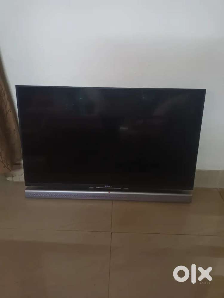Sony Bravia (2016) Sound bar attached 43inch
