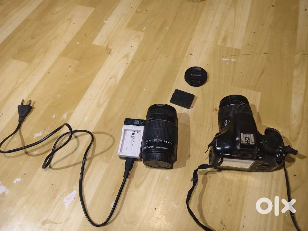Canon 1300d with 2 lense