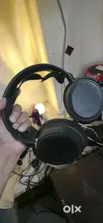 Steel series headphone
