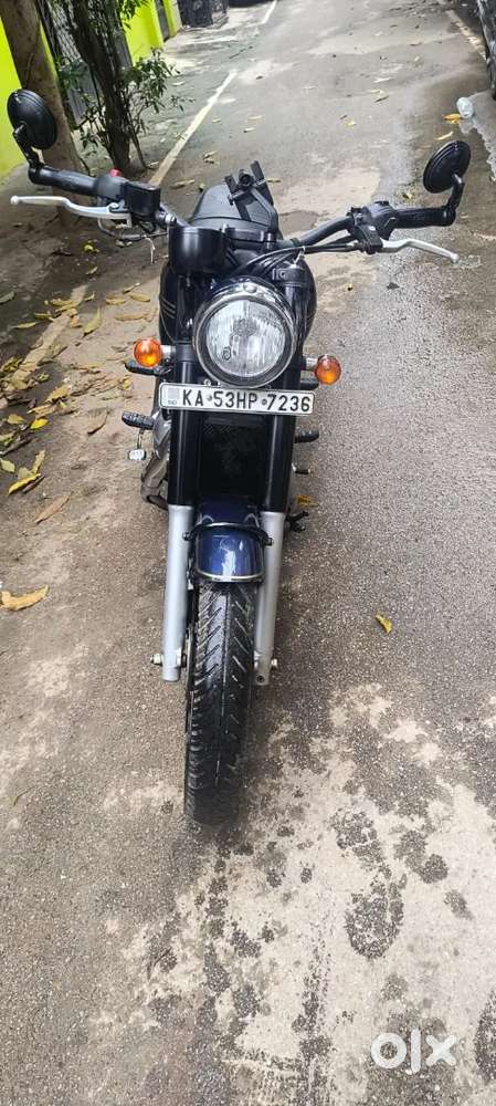 Jawa 42 2023 model 1st owner