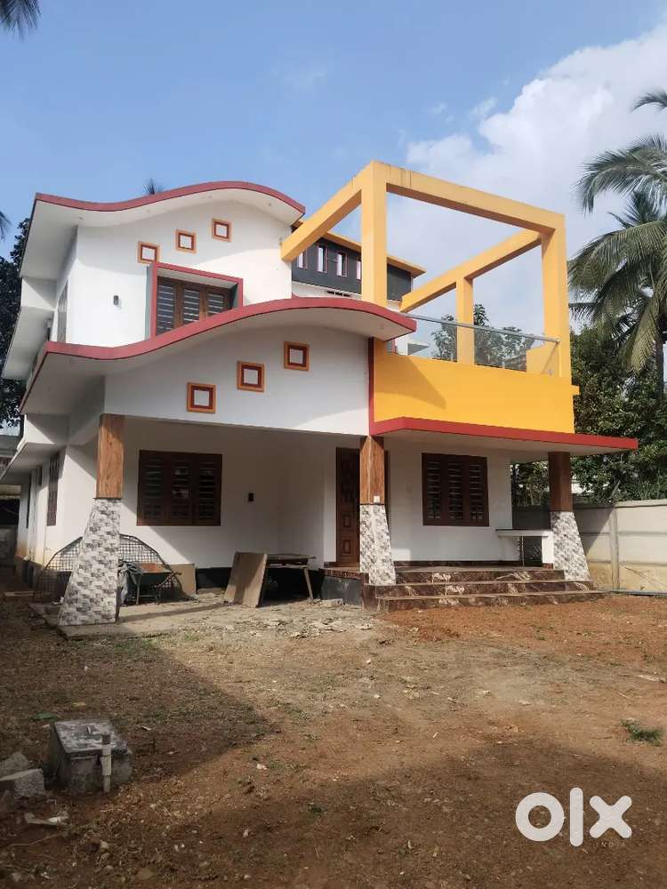 Thrissur kalathod near 6 cent plot 2000 sqft New house sale